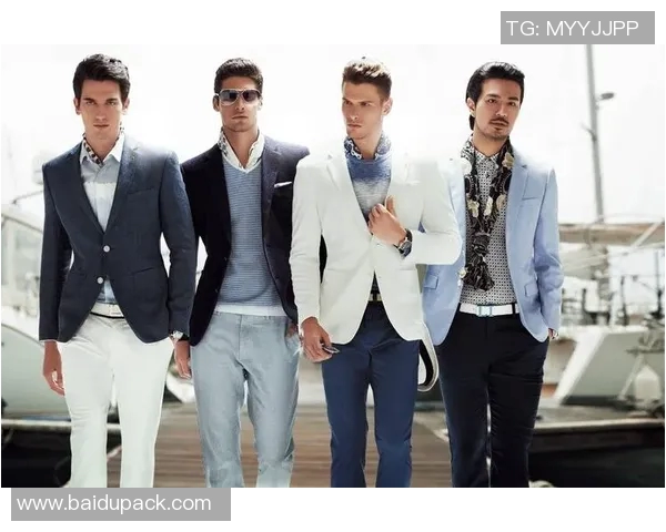 荷兰足球明星佩戴眼镜的时尚风潮与运动表现的完美结合